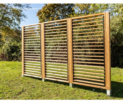 Panneau clôture avec cadre avec ventelles mobiles et orientables