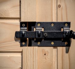 Abri Eden, Epicéa panneaux 16mm, 2.40 x 2.40m, 7.20m²