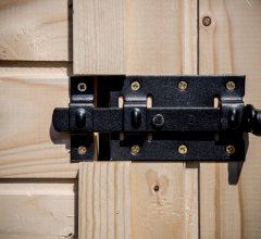 Abri Eden, Epicea panneaux 16mm, 1.80 x 1.50m 2.60m²