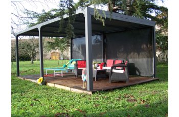 Pergola bioclimatique avec 2 rideaux manuels coloris gris pour côté de 5,98 m, Aluminium gris anthracite, 3.60 x 6.00 m, 21.5m²